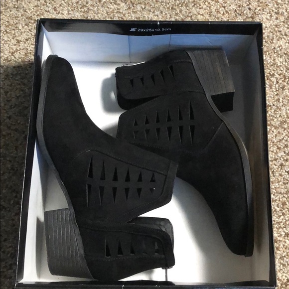 Steve Madden Shoes - NWB Madden NYC Booties